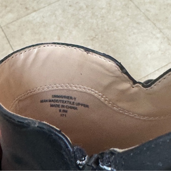 Unisa Black Heeled Buckle Booties - Picture 6 of 6